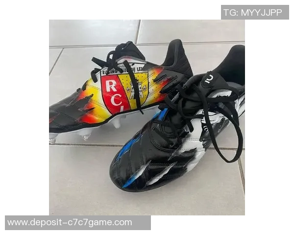 探索Kipsta足球鞋的性能与舒适度让你在赛场上尽显风采 探索Kipsta足球鞋的性能与舒适度让你在赛场上尽显风采