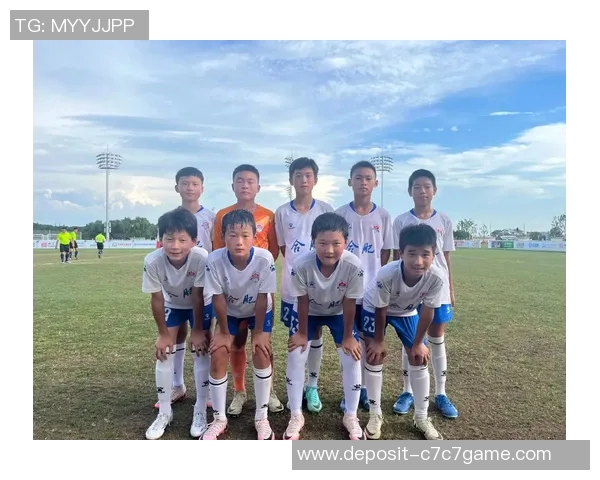 麻涌少年足球队奋勇拼搏展现青春风采助力地方体育发展新篇章